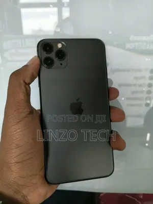 Apple iPhone 11 Pro Max 256GB Nyeusi