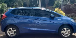 Honda Fit Hybrid 2013