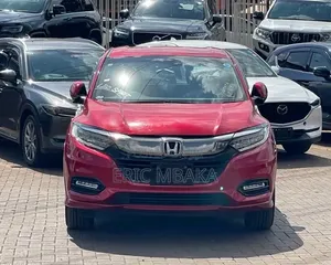 Honda Vezel 2019 Nyekundu