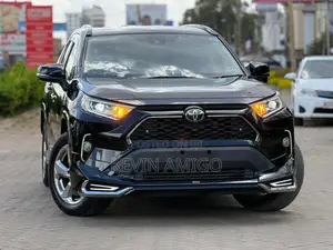 Toyota RAV4 2019 Nyeusi