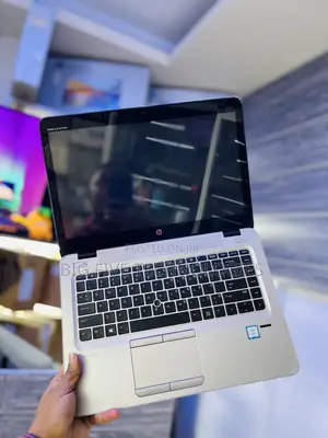 Laptop HP EliteBook 840 G3 - Core i5, 8GB RAM, 256GB SSD
