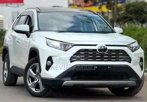 Toyota RAV4 2020 Nyeupe