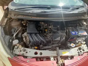 Nissan Note 2012 Nyekundu
