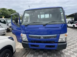 Lori la Mitsubishi Canter Rigid