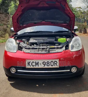 Mazda Verisa 2010 Red