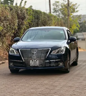 Toyota Crown 2013 Bluu