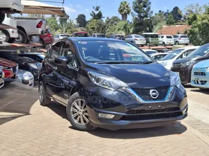 Nissan Note 1.2 Hybrid 2019 Nyeusi