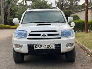 Toyota Hilux Surf 2003