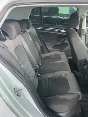 Volkswagen Golf 1.4T S FWD 2019 White
