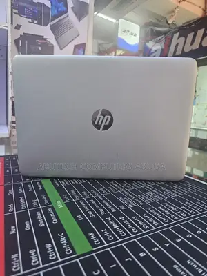 Laptop HP EliteBook 820 G3 - Intel Core i5, 8GB RAM, 256GB SSD