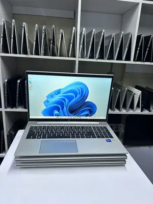 HP EliteBook 850 G8 Laptop 16GB RAM, Intel Core i7, 512GB SSD