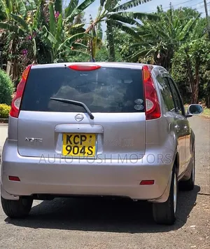 Nissan Note 2010 Pink