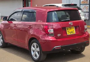 Toyota IST 2008 Nyeusi