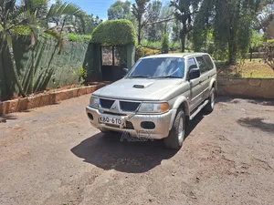 Mitsubishi Pajero Sport 2011 Beige