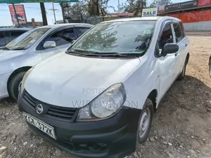 Nissan Advan 2010 Nyeupe