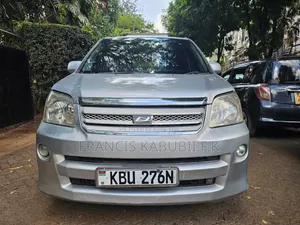 Toyota Noah 2.0 FWD (Viti 8) 2005 Silver