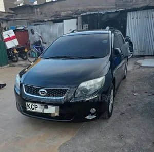 Toyota Corolla Fielder 2010