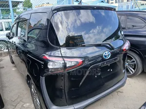 Toyota Sienta 1.5 Hybrid FWD (6-seater) 2020 Black