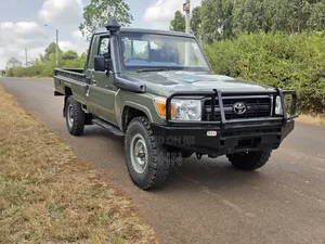 Toyota Land Cruiser 79 Series Pickup 2018 Green