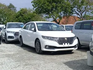 Toyota Premio 1.8 FWD 2019 Nyeupe