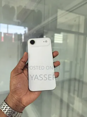 Apple iPhone Air 256GB Nyeupe