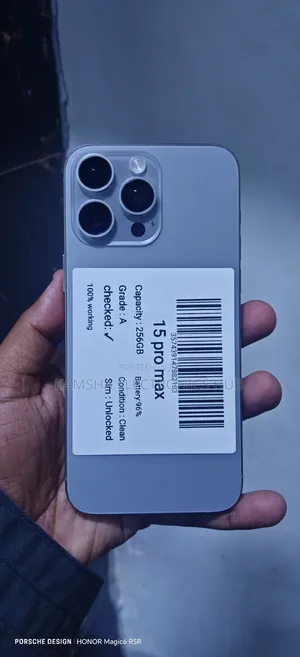 Apple iPhone 15 Pro Max 256GB Graphite (Iliyoitumika kutoka UK)