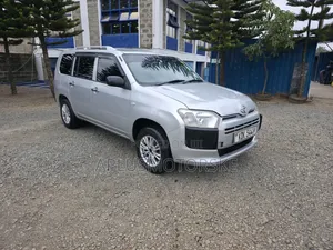 Toyota Probox 2016 Nyeupe