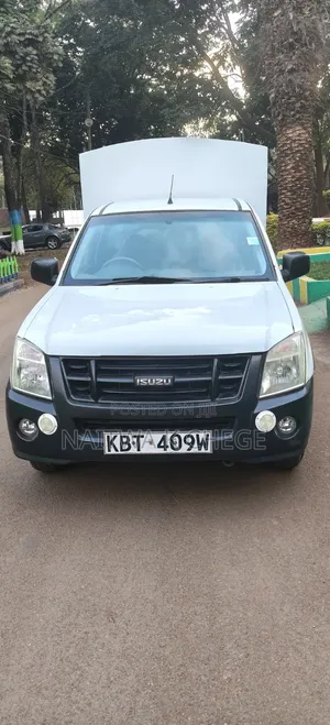 Isuzu D-MAX 2012 Nyeupe