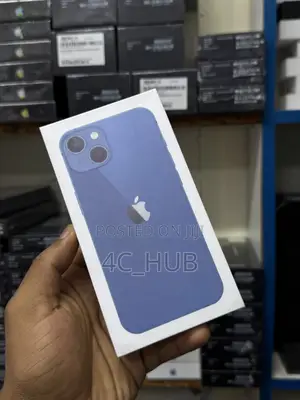 New Apple iPhone 13 256GB Blue