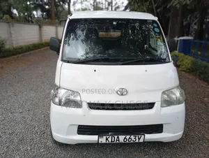 Toyota TownAce 2012 White