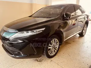 Toyota Harrier 2.0 2018 Black