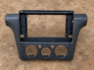 Mitsubishi Outlander Radio Console Fascia 2001-2005