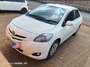 Toyota Belta 2009 Nyeupe