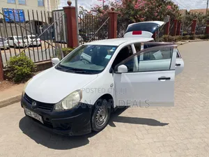 Nissan Advan 2012 White