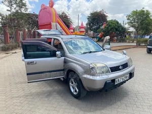 Nissan X-Trail 2003 Nyeupe