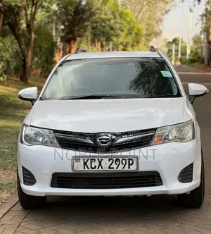 Toyota Corolla Fielder 2014 Nyeupe
