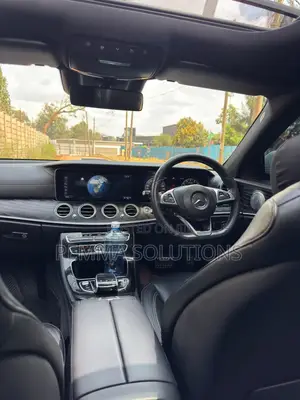 Mercedes-Benz E200 2016 White