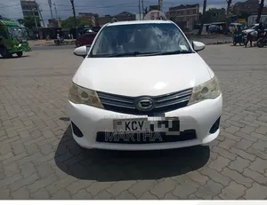 Toyota Corolla Fielder 2012 Nyeupe