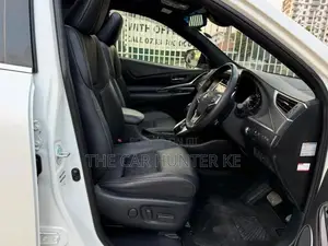 Toyota Harrier 2020 Off-White