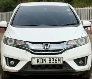 Honda Fit Hybrid 2016