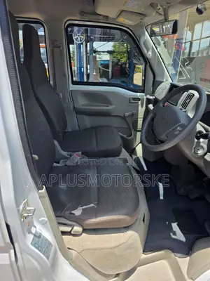 Suzuki Every Wagon 2019 White