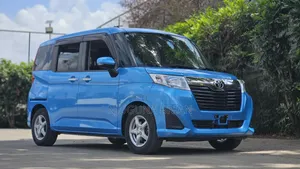 Toyota Roomy 1.0 FWD Hatchback 2019 Blue