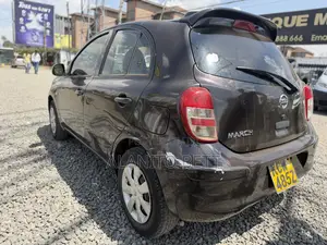 Nissan March 1.2 FWD 2012 Brown