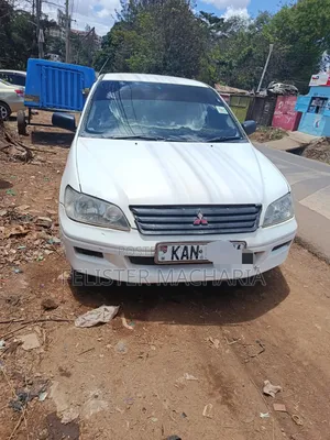 Mitsubishi Lancer 2002 White