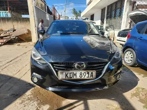 Mazda Axela 2015 Nyeusi
