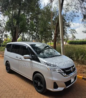 Nissan Serena 2017 Silver