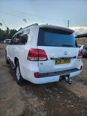 2009 Toyota Land Cruiser V8 - Fully Loaded