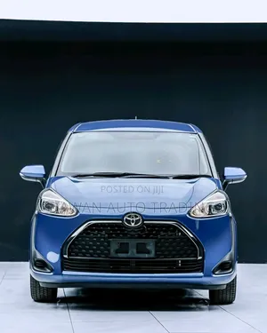 Toyota Sienta G Grade 2019 Blue