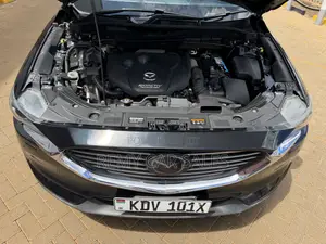 Mazda CX-8 2018 Nyeusi