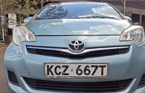 Toyota Ractis 2013 Green